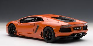 Autoart 1 18 Lamborghini Aventador LP700 4 Arancio Argos Pearl Orange