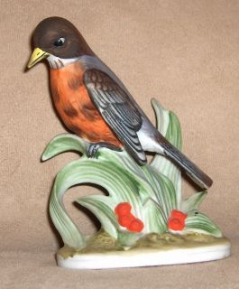 Vintage Lefton Robin Bird Porcelain Figurine KW 464