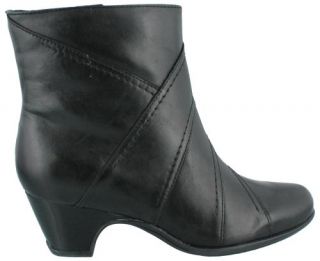 Clarks Artisan Leyden Candle Short Leather Womens Boots Dress Mid Heel