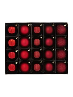 Linea Frosty shatterproof red baubles   