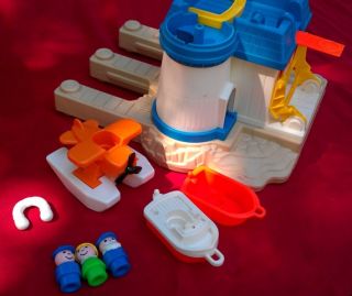 Fisher Price Little People Fishing Boat with Accessories on PopScreen
