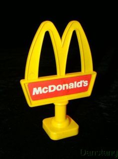 Vintage Fisher Price Little People McDonalds Sign Golden Arches 2552