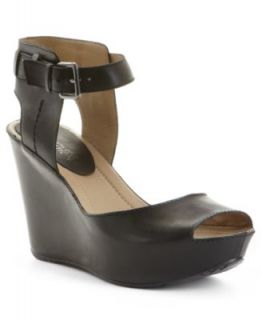 Kenneth Cole Reaction Womens Shoes, Sole My Heart Platform Wedge