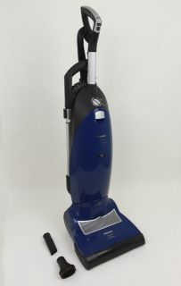 Nice Miele Twist S7210 Upright Vacuum Cleaner w Tools