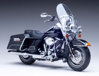 2011 Harley Davidson FLHR Road King Diecast Motorcycle 1 12 Vivid