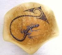 Native American Zuni Hand Built Hand Painted Gecko Lizard Pottery Bowl
