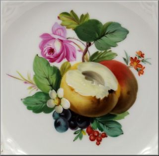 Beautiful Reticulated Meissen Plate w Hand Painted Flowers Fruit