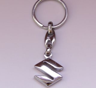 SUZUKI Schlüsselanhänger 3D Logo Emblem Chrome Metall Anhänger