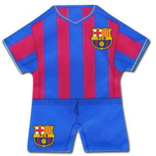 This official FC Barcelona mini kit is ideal for the home, office or
