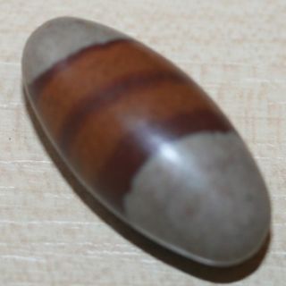 ein Anhänger Shiva Lingam 2 bis 3 cm. Ying Yang ``Mineralien,Stein