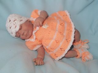 OOAK Baby Miniatur Unikat handmodelliert Mädchen 32cm groß 800g