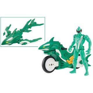 Power Rangers RPM Turbo Cycle Shark Figur + Motorrad grün 