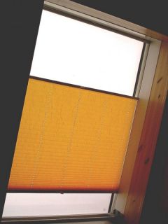 PLISSEE Spezial Verdunkelung Braas Atelier Dachfenster