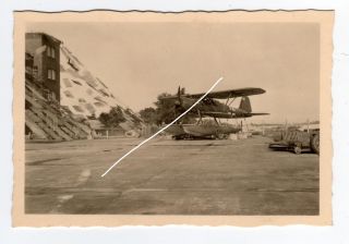 Original Foto 2WK, Schwimmflugzeug Wasserflugzeug Flugzeug mit Nummer