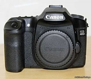 Canon EOS 40D Body 10.1 MP Digitalkamera + Canon EF S 18 55 mm D50