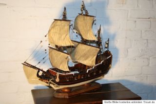 Schiffsmodell ,Dreimaster des 18.Jh.,detailreich in Handarbeit