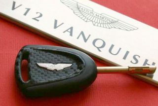 001 Aston Martin Vanquish Schlüssel Dekor Carbonoptik