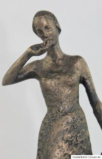 Bronze Optik Figur Frau Vera van Hasselt Beeldrecht Amsterdam Masse