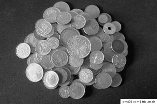 100 Pesetas 1966 Franco 800er Silber und 109 spanische Münzen