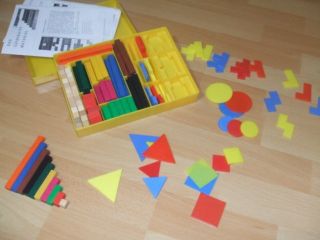 KLETT Rechenkasten Stäbe + Formen Cuisenaire Montessori