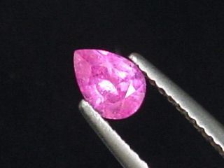 Saphir pink 0,67 Ct. seltene Naturfarbe   Tropfen Sri Lanka (812t