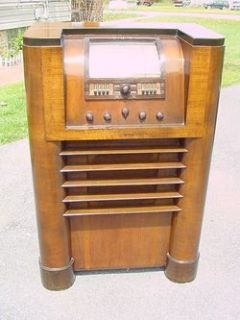 RCA Victor 813K Console Radio