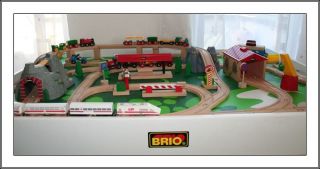 Brio Holzeisenbahn Spieltisch Eisenbahn tolles Set