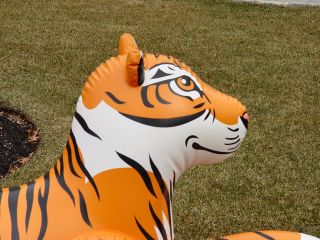 INFLATABLE TIGER 9 FEET LONG G&G GEN 2 BLOWUP ASIAN CAT TOY DISPLAY