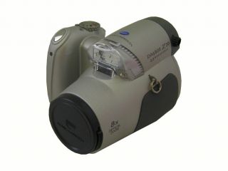 Konica Minolta Dimage Z20 5.0MP Digital Camera with 8x Optical Zoom