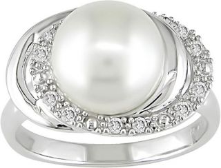 14k Freshwater Button Pearl & 1/10ct TDW Diamond Ring