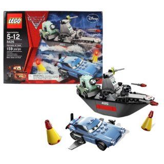, Finn McMissile and Battleboat (Total Pieces 159) Toys & Games