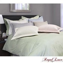 Royal Luxe Dot 330 Thread Count 3 piece Duvet Cover Set Today $52.99