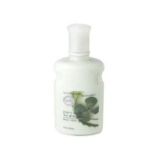 Bath and Body Works Classics Green Clover and Aloe Body